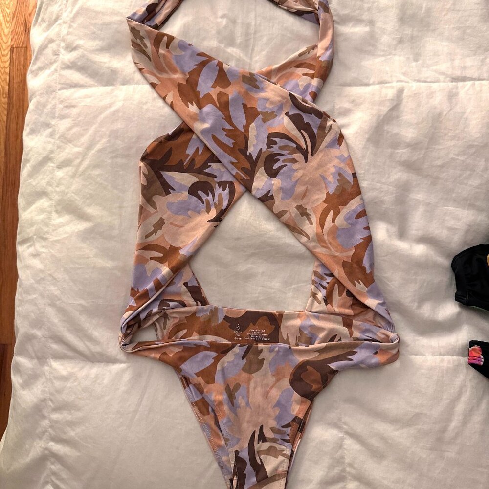 Stone Fox Swim | Azalea One Piece, Size M